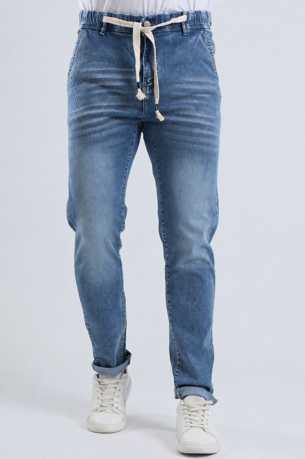Men's Relaxed-Fit Jeans with Elastic Waistband and Reinforced Back Pocket (L202)