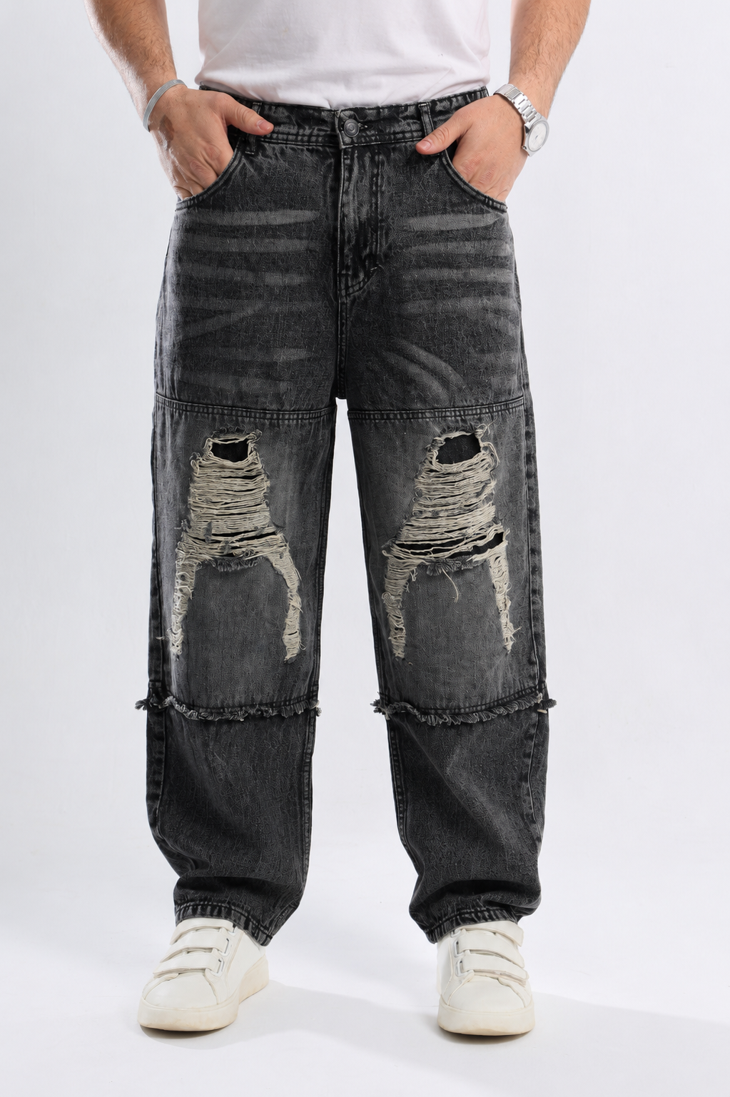 Fashion Carpenter Jeans with Distressed Leg Details (L180)