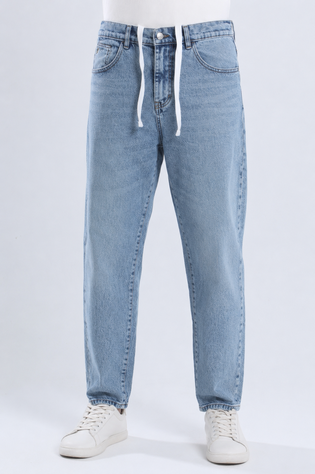 Wide-Leg Jeans with Back Pocket Detail (L200)
