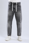 Wide-Leg Jeans with Back Pocket Detail (L200)